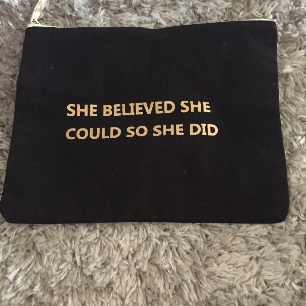 NWOT she believed she could bag